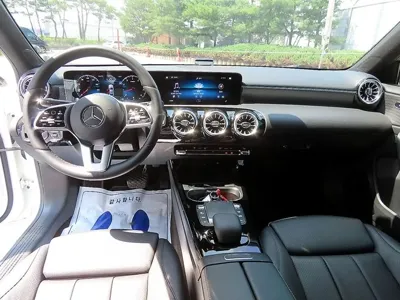 Mercedes-Benz A-Class 2021, 55329 км, за 15557.31 USD - фото 7