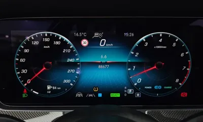 Mercedes-Benz E-Class 2021, 88677 км, за 34616.38 USD - фото 8