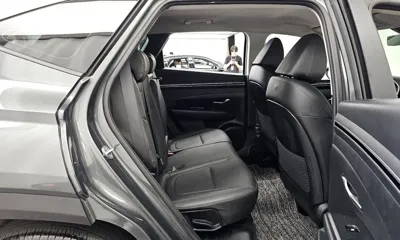 Hyundai Tucson 2023, 48434 км, за 16148.09 USD - фото 12
