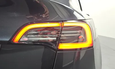 Tesla Model Y 2024, 55380 км, за 25981.63 USD - фото 23