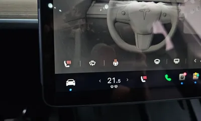 Tesla Model Y 2024, 55380 км, за 25981.63 USD - фото 27
