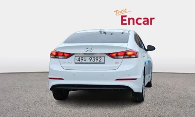 Hyundai Avante 2017, 123673 км, за 6937.56 USD