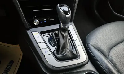 Hyundai Avante 2017, 123673 км, за 6937.56 USD - фото 9