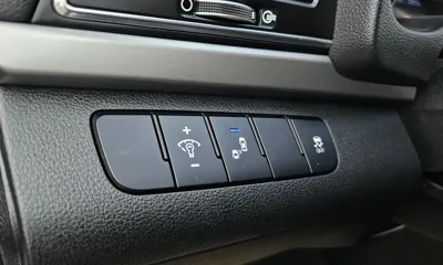 Hyundai Avante 2017, 123673 км, за 6937.56 USD - фото 15