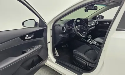 Kia K3 2023, 66899 км, за 50641.38 USD - фото 10