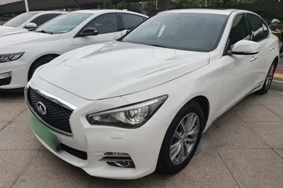Infiniti Q50L · 2016 год