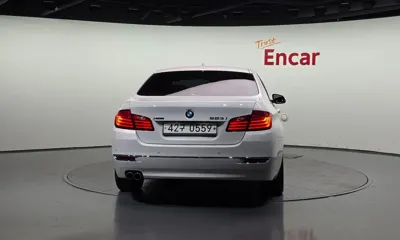 BMW 5-Series 2016, 90249 км, за 9327.37 USD