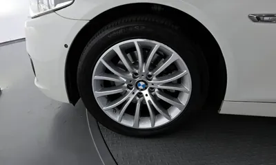BMW 5-Series 2016, 90249 км, за 9327.37 USD