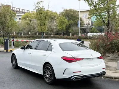 Mercedes-Benz C-Class 2023, 29000 км, за 20894.24 USD