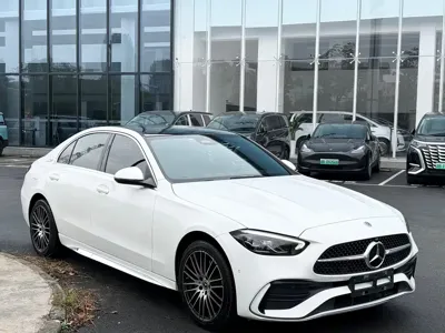 Mercedes-Benz C-Class 2023, 29000 км, за 20894.24 USD - фото 6