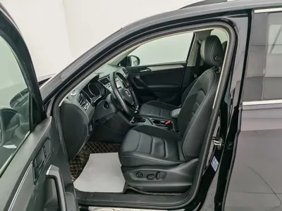 Volkswagen Tiguan L 2021, 54000 км, за 12273.63 USD - фото 10
