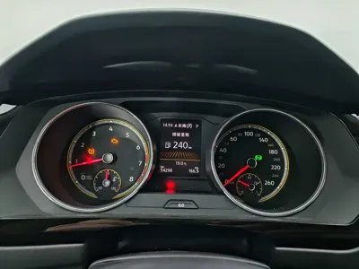Volkswagen Tiguan L 2021, 54000 км, за 12273.63 USD - фото 13