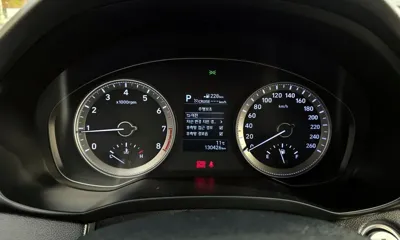 Hyundai Grandeur 2018, 130426 км, за 8527.24 USD - фото 8