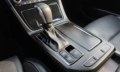 Hyundai Grandeur 2018, 130426 км, за 8527.24 USD - фото 9