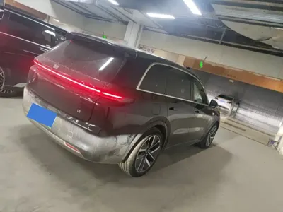 Li Auto Li L8 2024, 17800 км, за 35167.06 USD