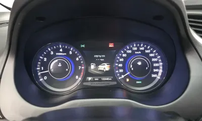 Hyundai Grandeur 2013, 122445 км, за 4228.47 USD - фото 8