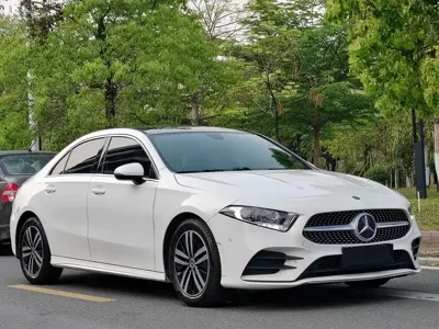 Mercedes-Benz A-Class 2019, 40000 км, за 11741.97 USD