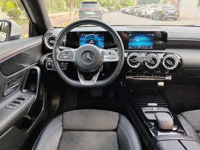 Mercedes-Benz A-Class 2019, 40000 км, за 11741.97 USD - фото 9