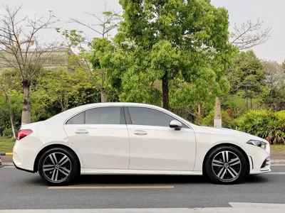 Mercedes-Benz A-Class 2019, 40000 км, за 11741.97 USD - фото 15