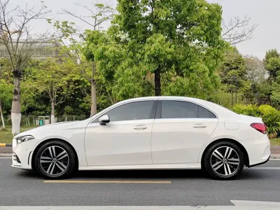 Mercedes-Benz A-Class 2019, 40000 км, за 11741.97 USD - фото 16