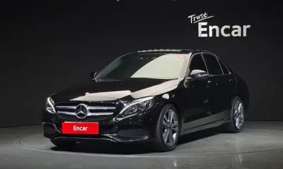 Mercedes-Benz C-Class · 2017 год