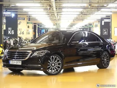Mercedes-Benz S-Class · 2020 год