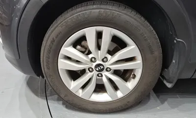 Kia Sorento 2016, 193426 км, за 5417.9 USD