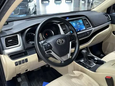 Toyota Highlander 2020, 77000 км, за 14979.11 USD - фото 11