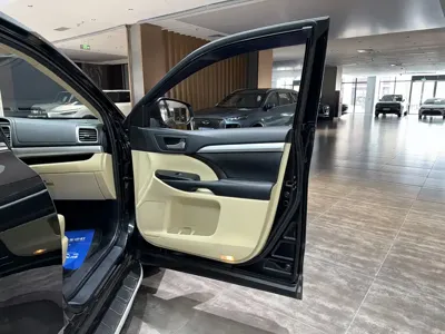 Toyota Highlander 2020, 77000 км, за 14979.11 USD - фото 26