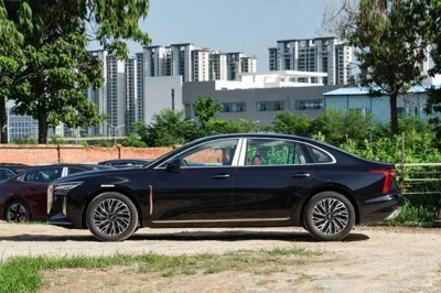 Hongqi H5 2025, 100 км, за 19809 USD