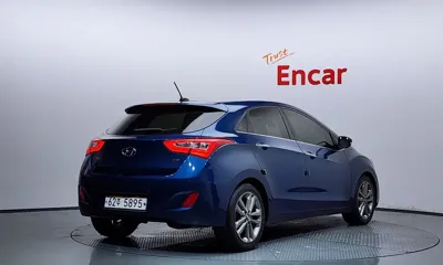 Hyundai i30 2016, 85232 км, за 3931.99 USD