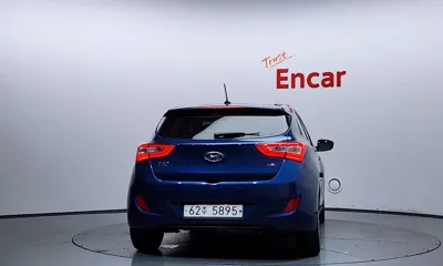 Hyundai i30 2016, 85232 км, за 3931.99 USD