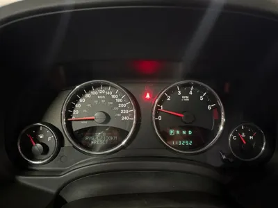 Jeep Compass 2013, 113292 км, за 3900.06 USD - фото 8