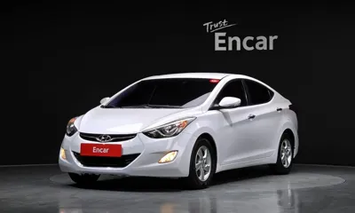 Hyundai Avante · 2013 год