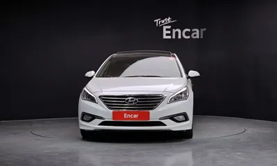 Hyundai Sonata 2015, 127073 км, за 6408.99 USD