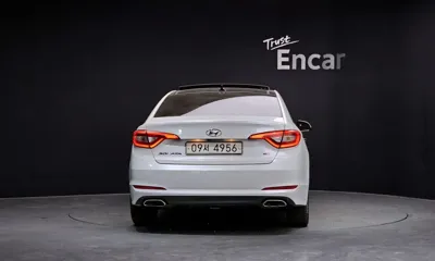 Hyundai Sonata 2015, 127073 км, за 6408.99 USD