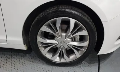 Hyundai Sonata 2015, 127073 км, за 6408.99 USD