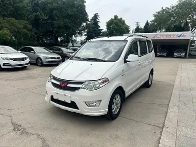 Wuling Hongguang · 2018 год