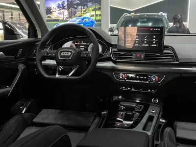 Audi Q5L 2023, 74000 км, за 26531.13 USD - фото 12