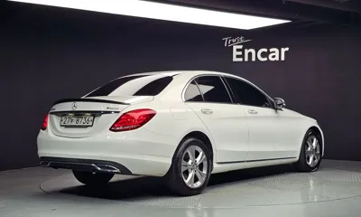 Mercedes-Benz C-Class 2017, 169633 км, за 10011.05 USD - фото 2