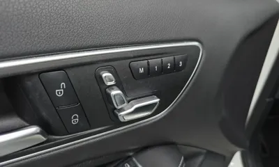 Mercedes-Benz A-Class 2018, 54586 км, за 4627.18 USD - фото 19