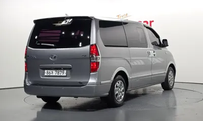Hyundai Starex 2013, 101038 км, за 6498.62 USD