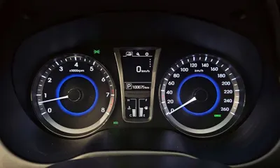 Hyundai Grandeur 2015, 100075 км, за 5185.77 USD - фото 8