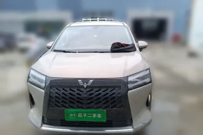 Wuling Wuling Starlight 730 2025, 22200 км, за 14267 USD