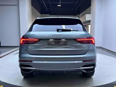 Audi Q3 2022, 23400 км, за 30870.5 USD