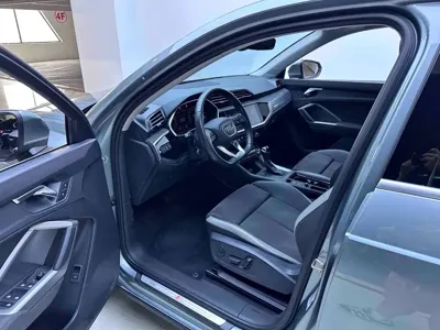 Audi Q3 2022, 23400 км, за 30870.5 USD - фото 9