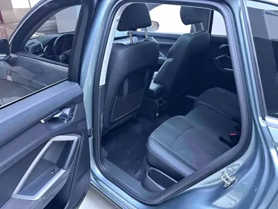 Audi Q3 2022, 23400 км, за 30870.5 USD - фото 10
