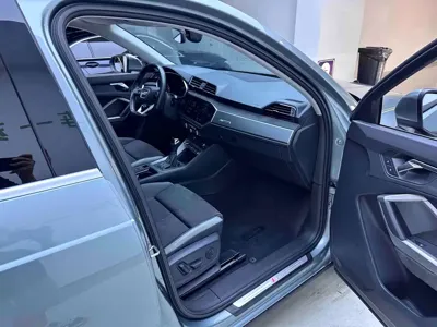 Audi Q3 2022, 23400 км, за 30870.5 USD - фото 11