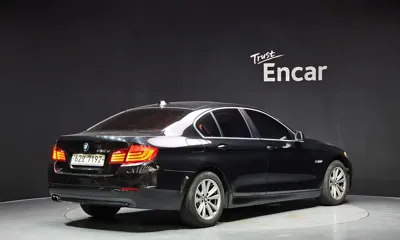 BMW 5-Series 2011, 155792 км, за 3216.49 USD