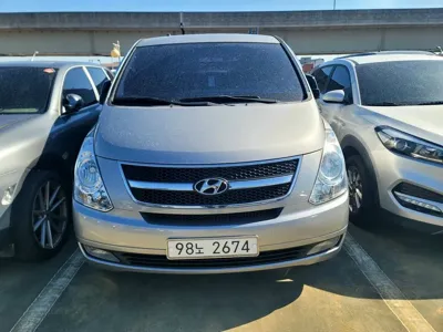Hyundai Starex 2015, 201764 км, за 8074.04 USD